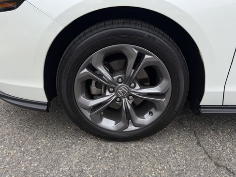 Certified 2023 Honda Accord EX image 7