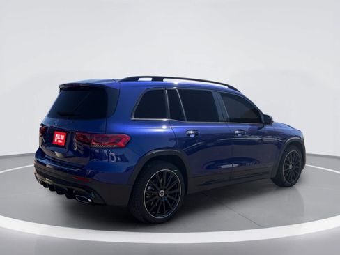 Used 2022 Mercedes-Benz GLB 250 image 4