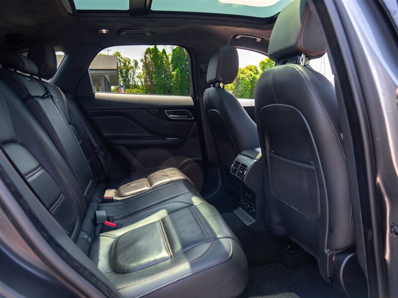 Used 2019 Jaguar F-PACE Prestige AWD/4WD image 21