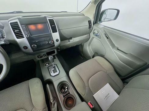 Used 2021 Nissan Frontier SV w/ SV Utility Package AWD/4WD image 11