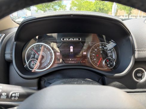 Used 2020 RAM 1500 Laramie AWD/4WD image 5