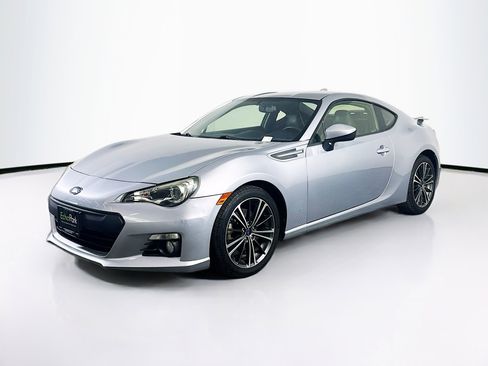 Used 2015 Subaru BRZ Limited w/ Popular Package #1B RWD image 3