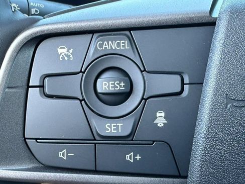 Used 2026 Nissan Sentra SV w/ SV Convenience Package FWD image 12