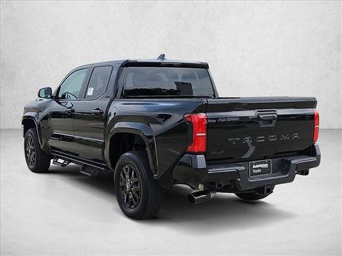 Used 2025 Toyota Tacoma SR5 AWD/4WD image 8