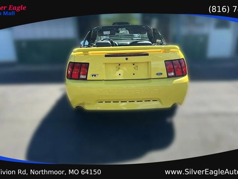 Used 2003 Ford Mustang GT RWD image 6