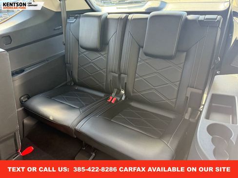 Used 2025 Volkswagen Atlas SE image 34