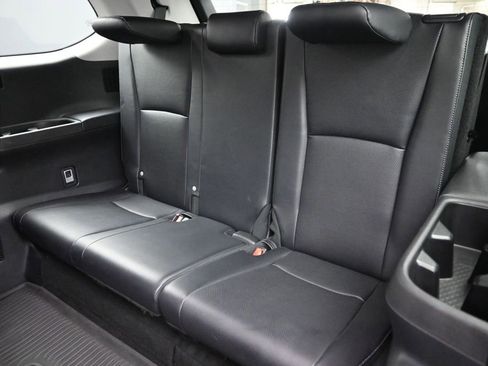 Used 2024 Toyota Grand Highlander AWD image 15