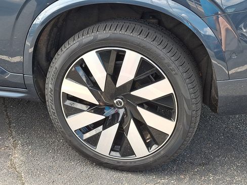 Used 2024 Volvo XC90 T8 Ultimate w/ Protection Package AWD/4WD image 8