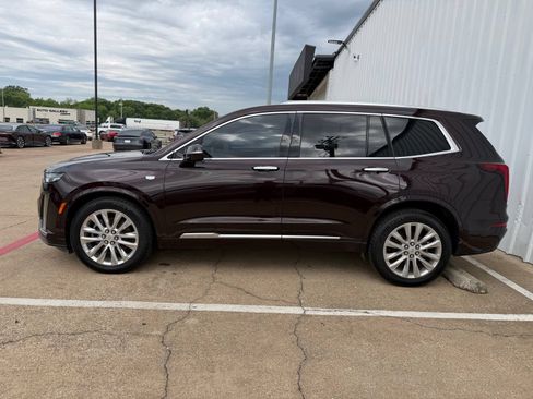 Used 2020 Cadillac XT6 Premium Luxury AWD/4WD image 3