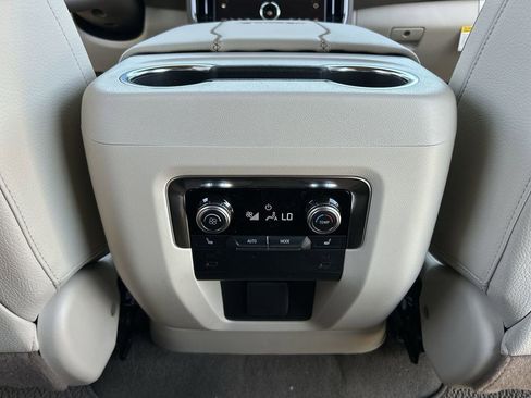 New 2026 GMC Yukon Denali AWD/4WD image 21