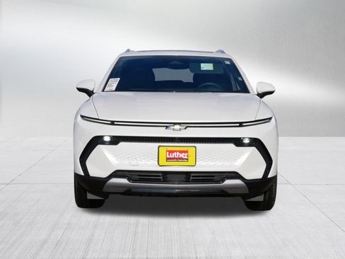 Used 2024 Chevrolet Equinox EV LT w/ LPO, Trailering Package image 2