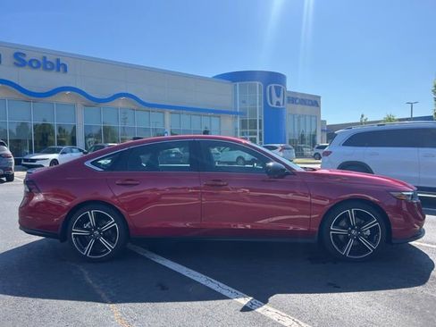 Certified 2025 Honda Accord Sport image 5