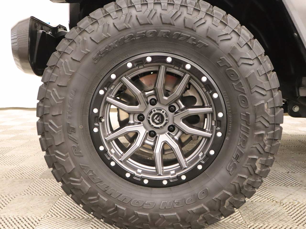 Used 2021 Jeep Wrangler Unlimited Sahara AWD/4WD image 6