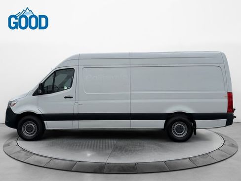 Used 2020 Mercedes-Benz Sprinter 2500 image 2