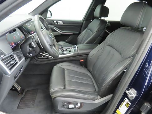 Used 2020 BMW X7 M50i image 19