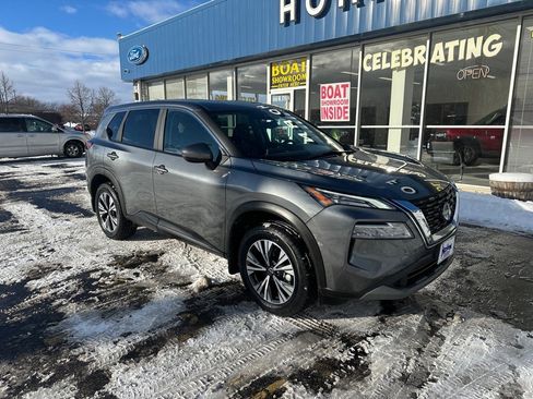 Used 2023 Nissan Rogue SV image 7