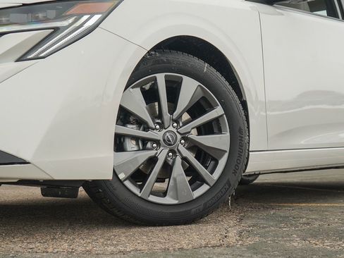 New 2026 Nissan Sentra SL w/ Floor Mat Package image 6