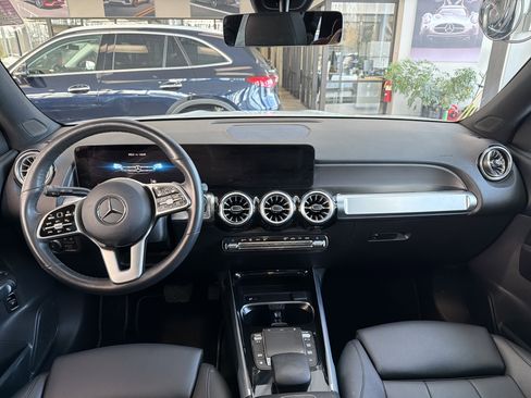 Certified 2023 Mercedes-Benz GLB 250 4MATIC image 11