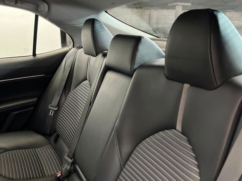 Used 2023 Toyota Camry SE image 21