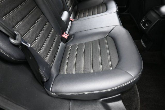 Used 2018 Ford Fusion SE w/ Equipment Group 201A FWD image 27