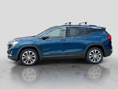 Used 2020 GMC Terrain SLT w/ Preferred Package AWD/4WD image 3
