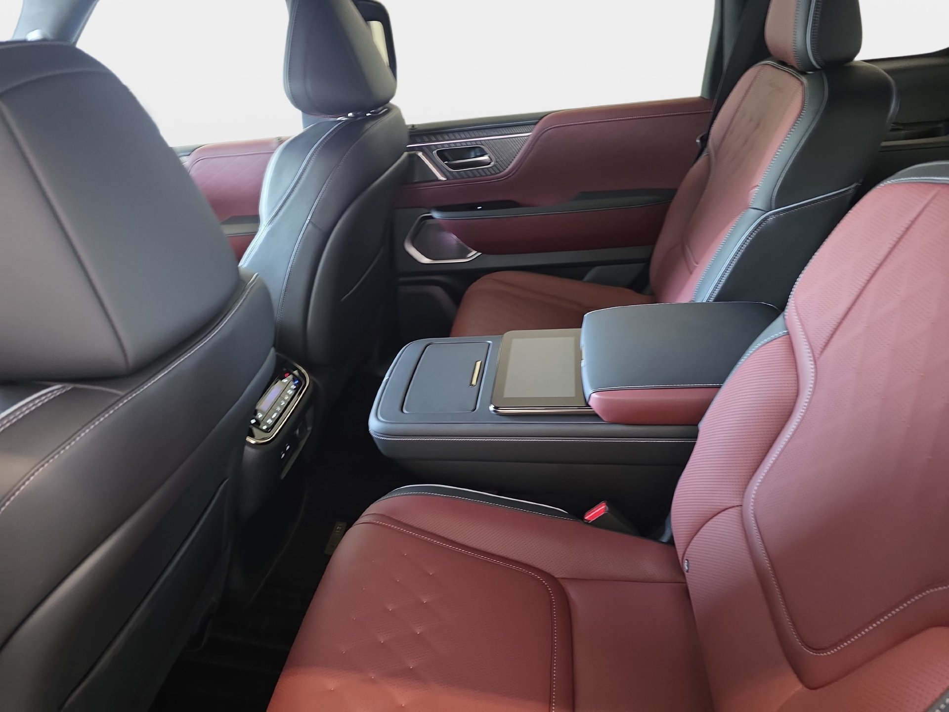 New 2027 INFINITI QX80 Autograph w/ Autograph Exterior Package AWD/4WD image 14
