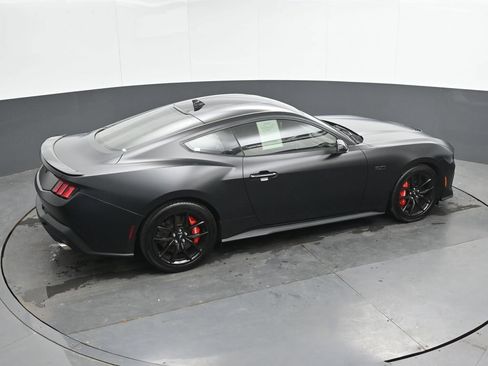 Used 2025 Ford Mustang GT Premium RWD image 34