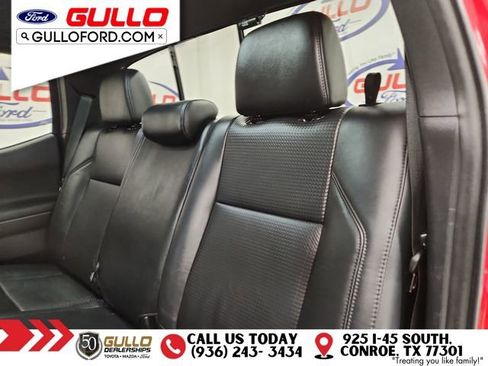 Used 2019 Toyota Tacoma TRD Off-Road image 15