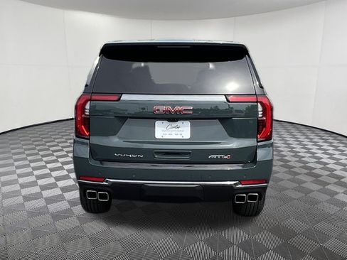 Used 2025 GMC Yukon AT4 w/ AT4 Premium Package AWD/4WD image 5