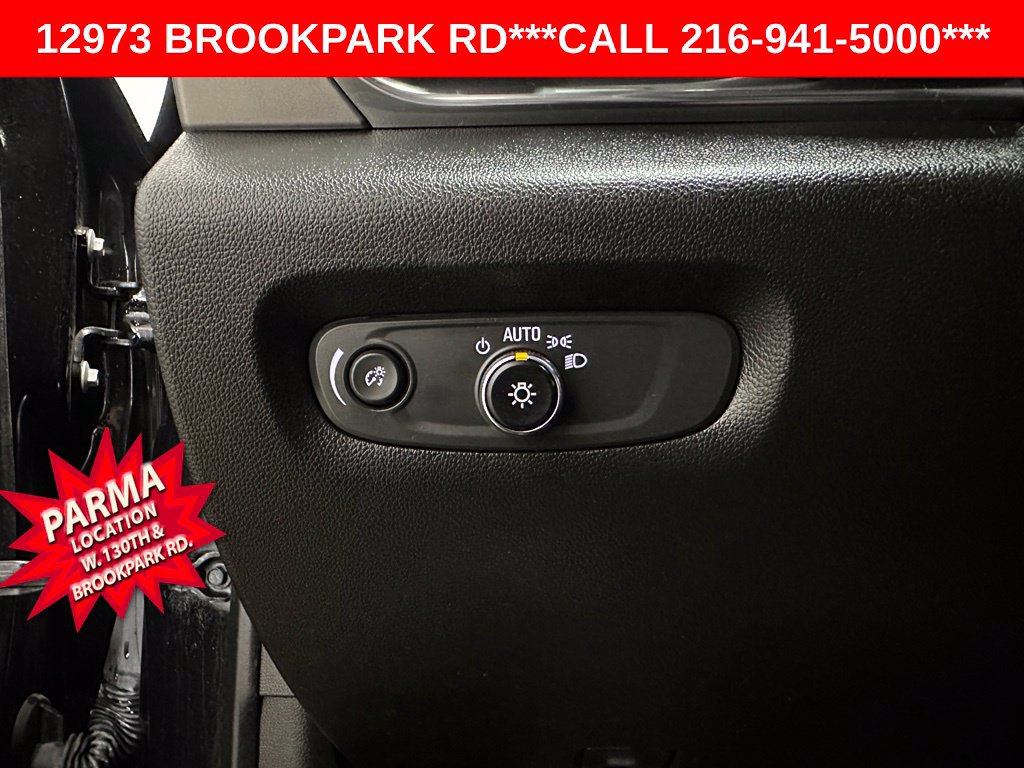 Used 2020 Chevrolet Traverse LS FWD image 11