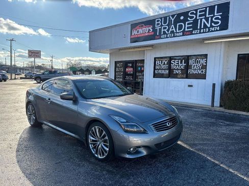 Used 2012 INFINITI G37 Journey w/ Premium Pkg image 2