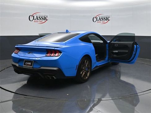 Used 2024 Ford Mustang GT Premium image 34