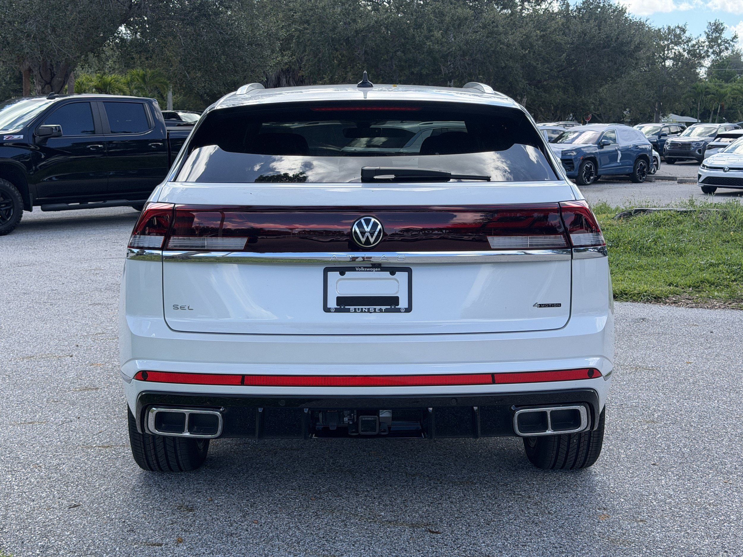 New 2026 Volkswagen Atlas Cross Sport SEL Premium R-Line AWD/4WD image 6