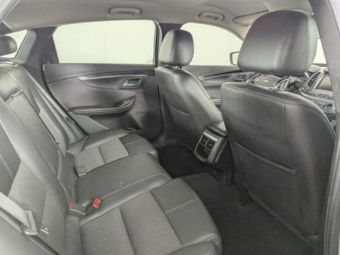 Used 2018 Chevrolet Impala LT FWD image 25