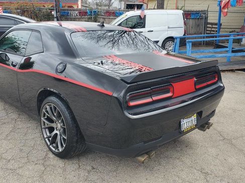 Used 2015 Dodge Challenger R/T Plus image 5