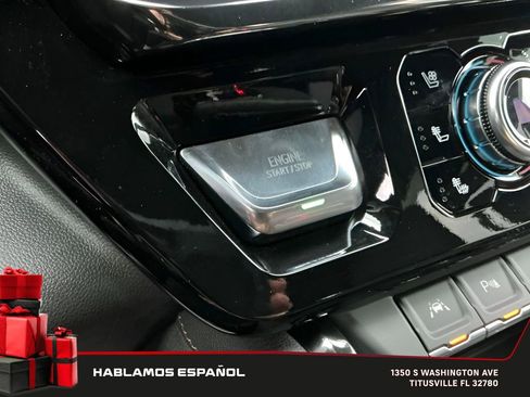 Certified 2022 GMC Sierra 1500 AT4 w/ AT4 Premium Package image 37