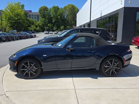 New 2026 MAZDA MX-5 Miata Grand Touring RWD image 5