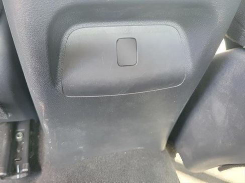 Used 2024 Nissan Sentra SV FWD image 11