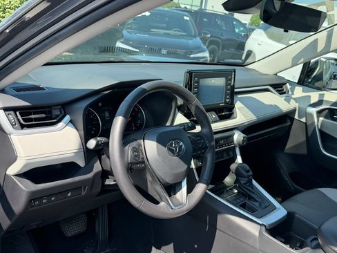 Used 2022 Toyota RAV4 XLE w/ XLE Grade Weather Package AWD/4WD image 8