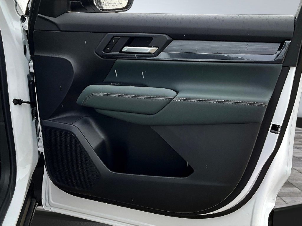 New 2027 GMC Terrain AT4 w/ Convenience Package III AWD/4WD image 33