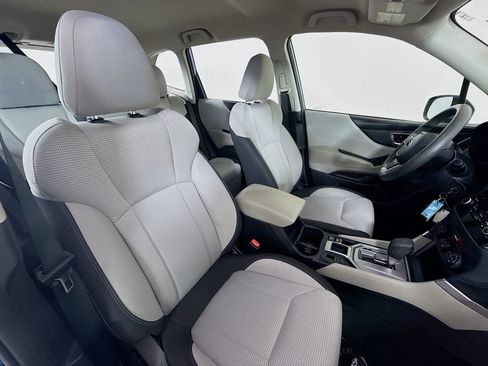Used 2023 Subaru Forester AWD/4WD image 25