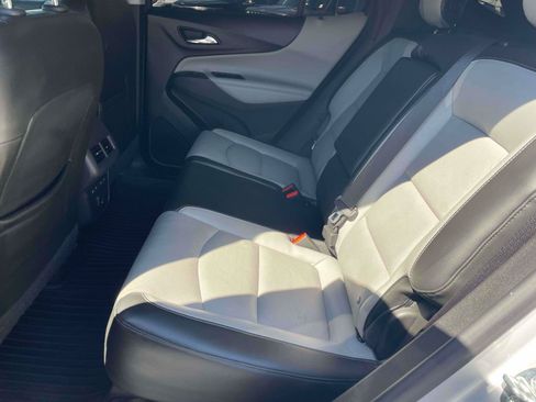 Used 2020 Chevrolet Equinox Premier FWD image 6