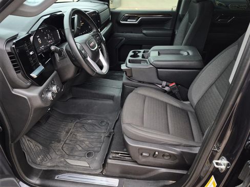 Certified 2024 GMC Sierra 1500 Elevation AWD/4WD image 12