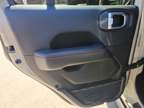 Used 2020 Jeep Gladiator Rubicon image 37