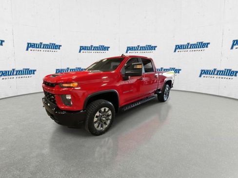 Used 2022 Chevrolet Silverado 2500 Custom w/ Custom Value Package AWD/4WD image 5