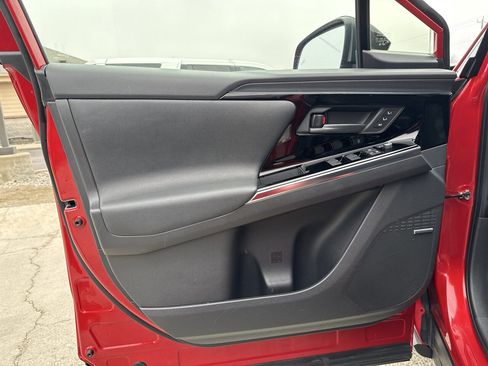 Used 2023 Subaru Solterra AWD image 20