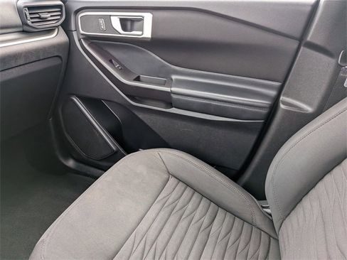 Used 2020 Ford Explorer XLT w/ Class III Trailer Tow Package image 15