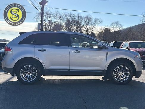 Used 2013 Lincoln MKX AWD image 7