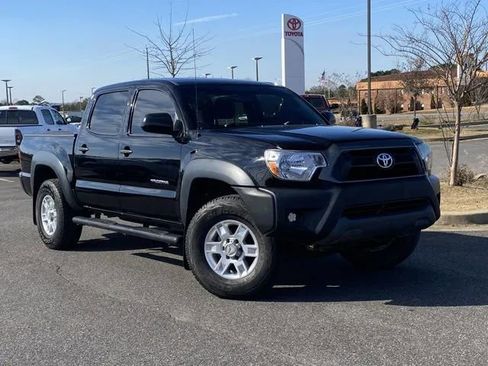 Used 2014 Toyota Tacoma 4x4 Double Cab image 2