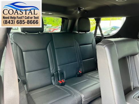 Used 2021 Chevrolet Suburban LT RWD image 23